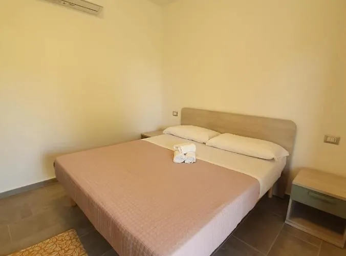 Affittacamere Samar סאן תאודורו