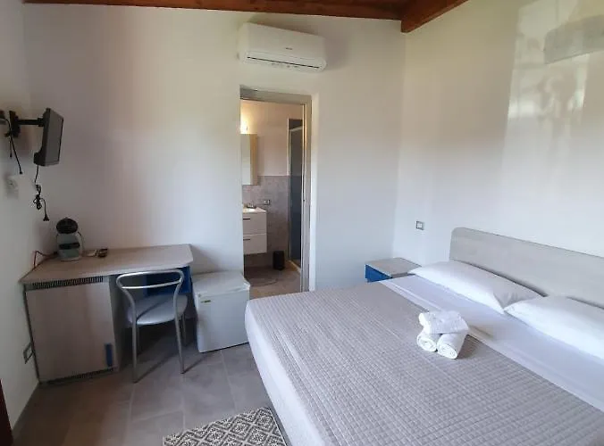 Affittacamere Samar Πανσιόν 3*